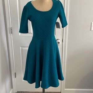 Lularoe Nicole size large dress NWT